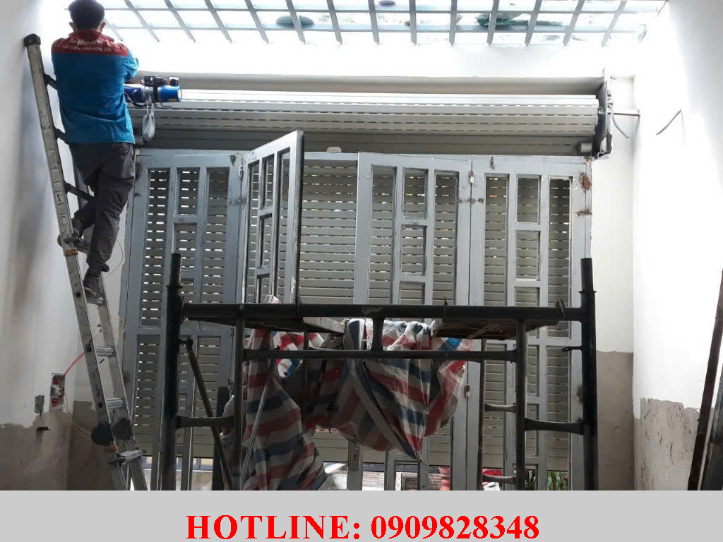 Dịch vụ cửa cuốn quận 2: Lắp đặt và sửa chữa chuyên nghiệp, giá thành rẻ 